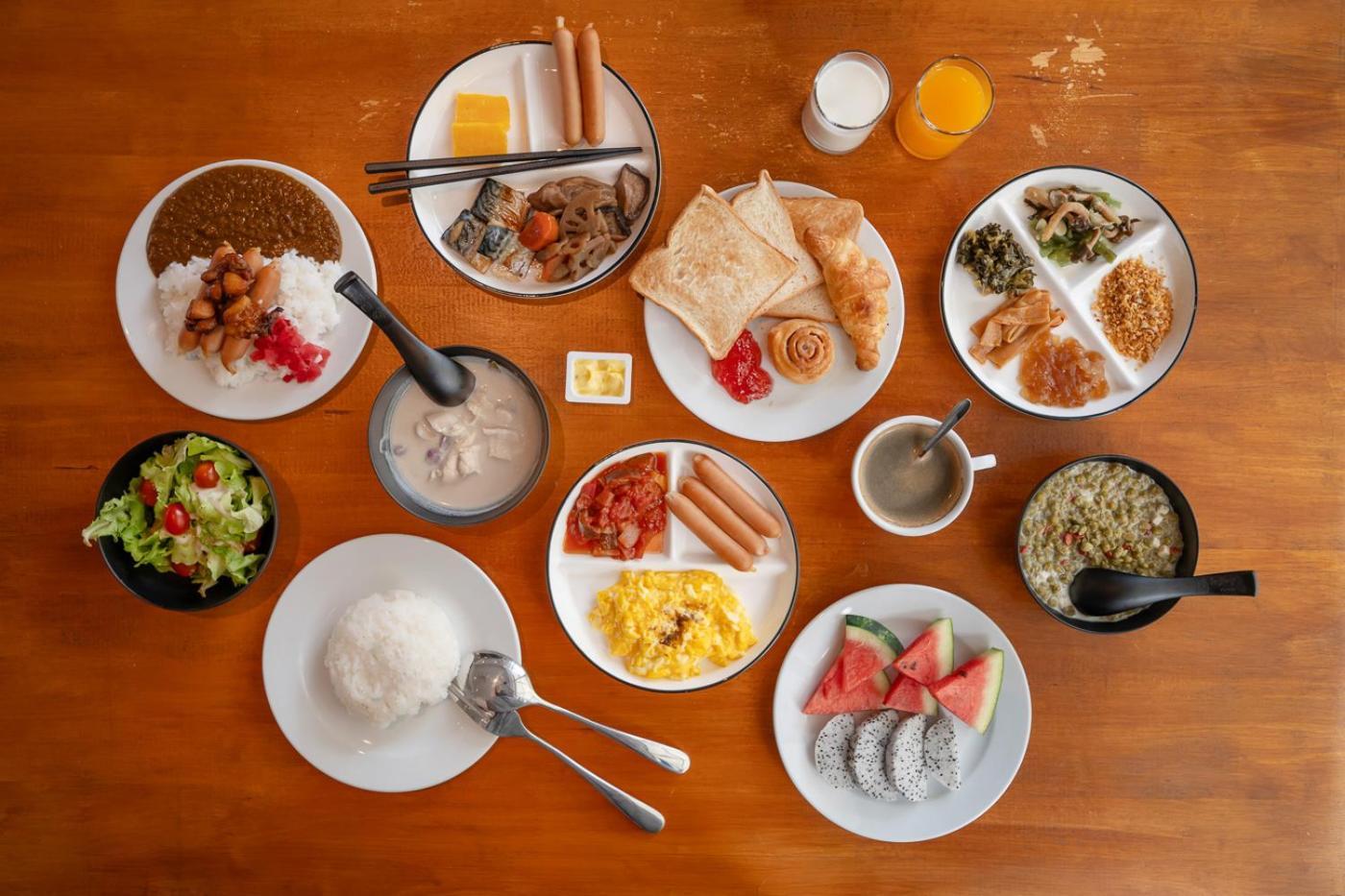 Kokotel Bangkok Surawong Exteriör bild