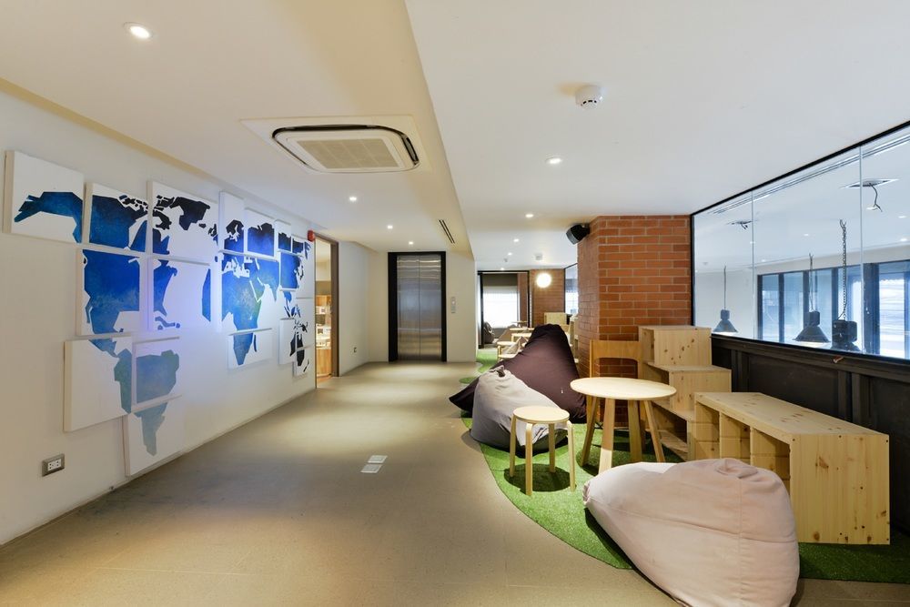 Kokotel Bangkok Surawong Exteriör bild