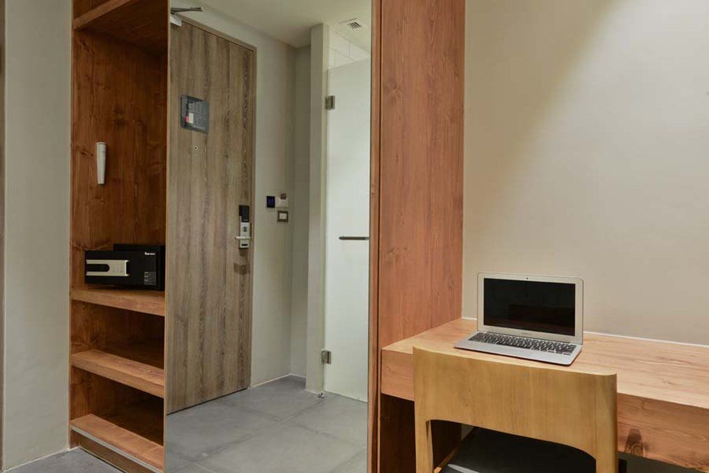 Kokotel Bangkok Surawong Exteriör bild